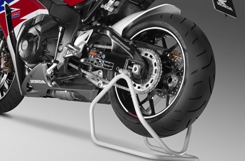 Honda CBR1000RR Fireblade 2016 - Bild 18 Honda CBR1000RR Fireblade 2016 - Bild 18