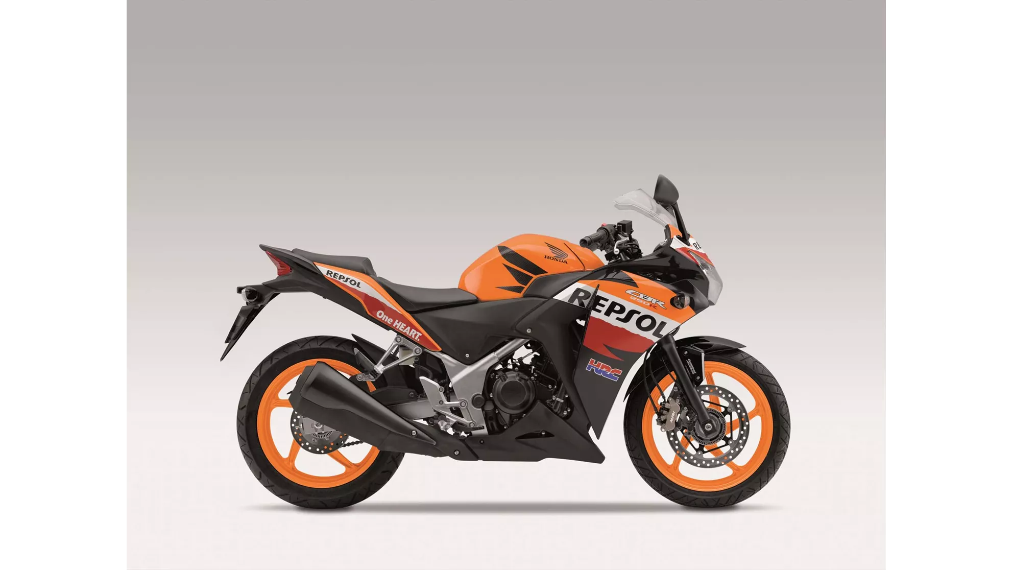 Honda CBR 250 R - Image 1 Honda CBR 250 R - Image 1