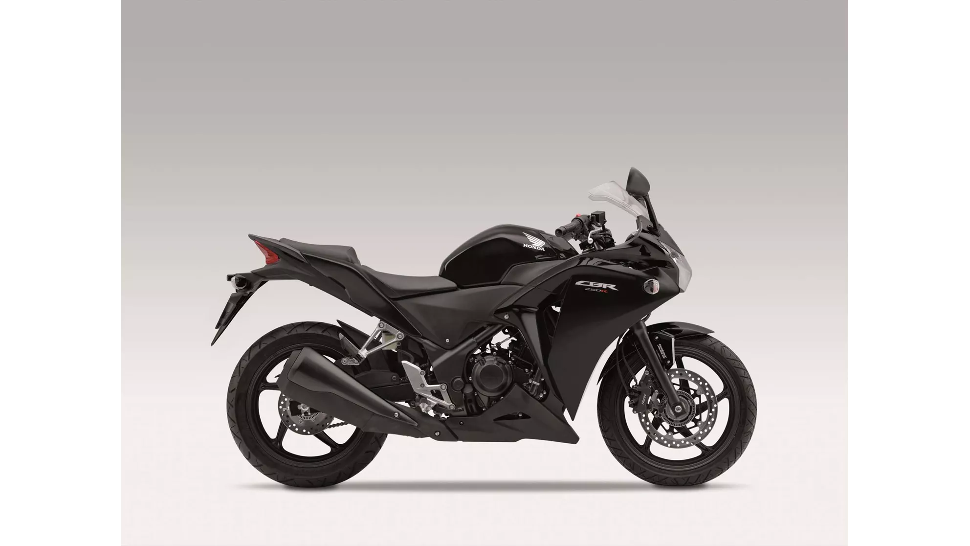 Honda CBR 250 R - Image 2 Honda CBR 250 R - Image 2