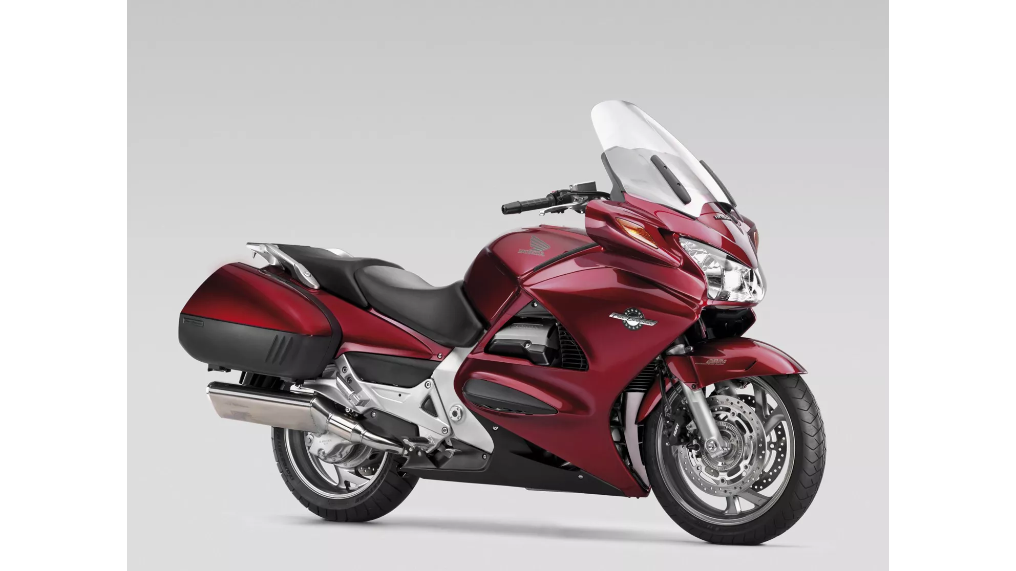 Honda ST 1300 Pan-European - Image 2 Honda ST 1300 Pan-European - Image 2