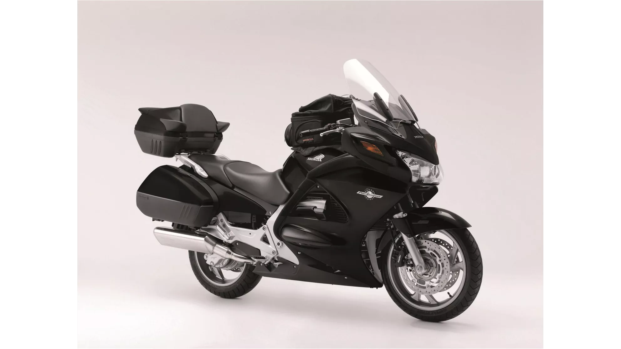 Honda ST 1300 Pan-European - Image 4 Honda ST 1300 Pan-European - Image 4