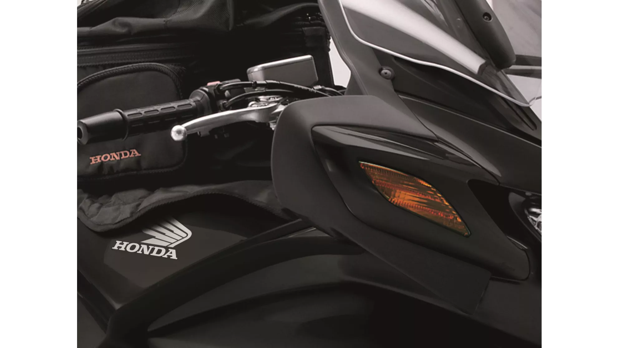 Honda ST 1300 Pan-European - Image 5 Honda ST 1300 Pan-European - Image 5