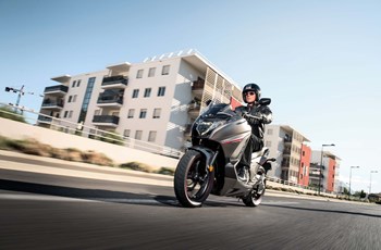 Honda Integra 2016 - Bild 2 Honda Integra 2016 - Bild 2