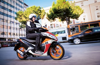 Honda NSC50R 2016 - Bild 2 Honda NSC50R 2016 - Bild 2