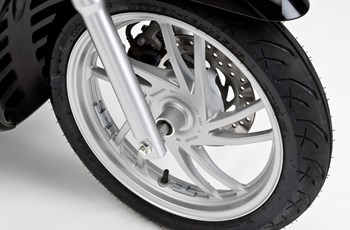 Honda SH150i 2016 - Bild 16 Honda SH150i 2016 - Bild 16