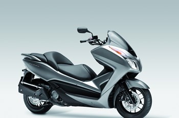 Honda NSS 300 Forza 2016 - Bild 6 Honda NSS 300 Forza 2016 - Bild 6