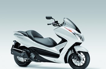 Honda NSS 300 Forza 2016 - Bild 10 Honda NSS 300 Forza 2016 - Bild 10