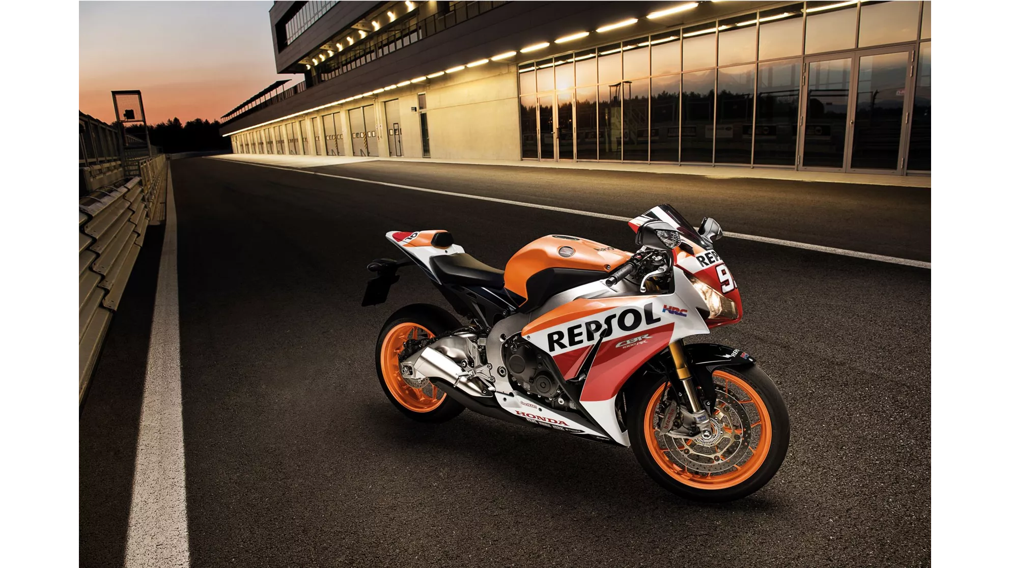 Honda CBR1000RR Fireblade SP - Image 12 Honda CBR1000RR Fireblade SP - Image 12