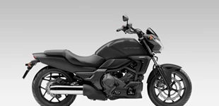 Honda DN-01 2009 vs Honda CTX 700 N 2016 Honda DN-01 2009 vs Honda CTX 700 N 2016