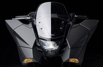 Honda NM4 Vultus 2016 - Bild 5 Honda NM4 Vultus 2016 - Bild 5