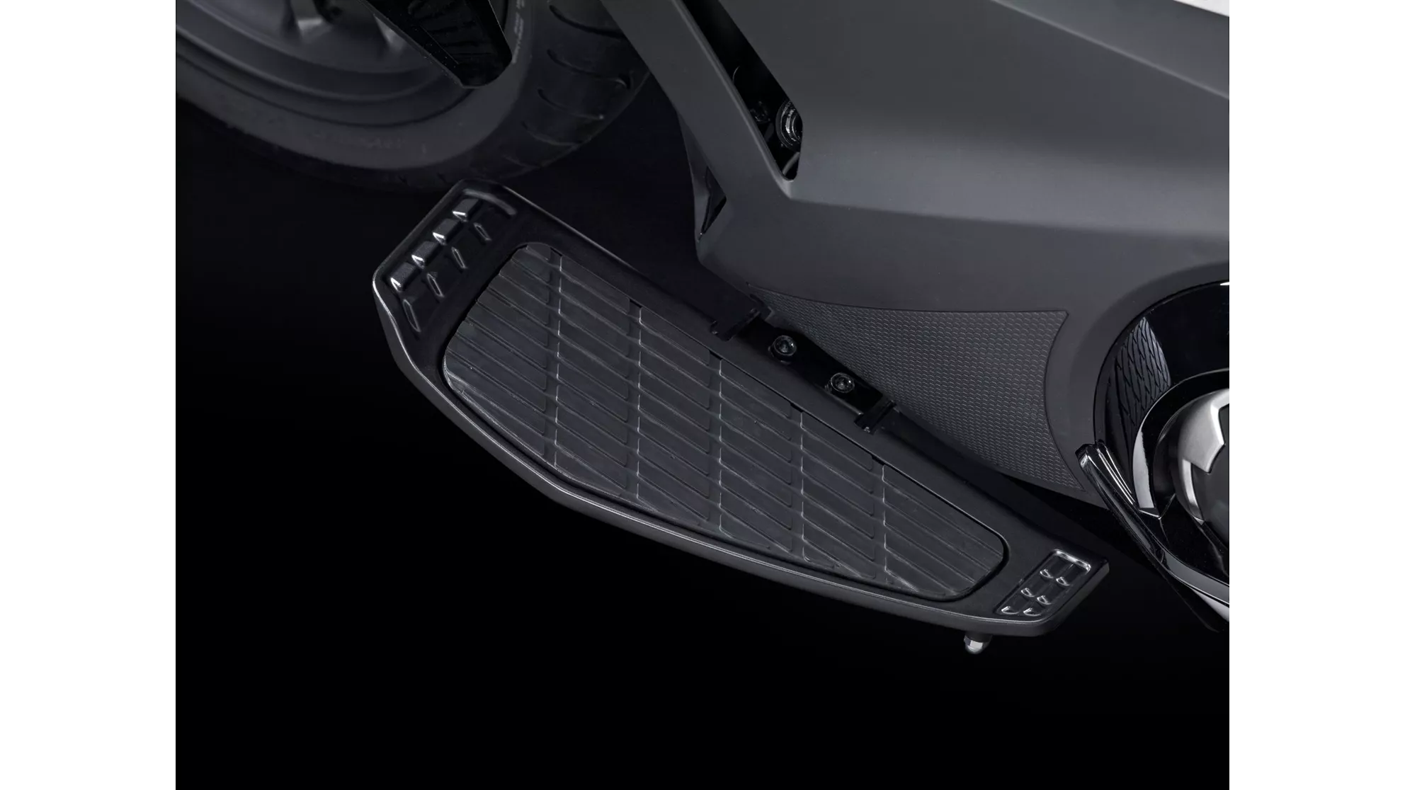 Honda NM4 Vultus - Image 9 Honda NM4 Vultus - Image 9