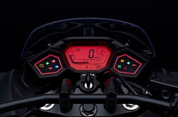 Honda NM4 Vultus 2016 - Bild 22 Honda NM4 Vultus 2016 - Bild 22