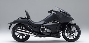 Honda NM4 Vultus 2016 vs Ducati Diavel 1200 2018