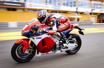 Honda RC 213 V-S 2016 - Bild 2