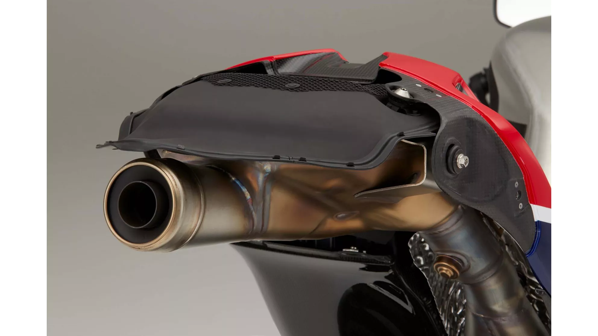 Honda RC 213 V-S - Image 10 Honda RC 213 V-S - Image 10