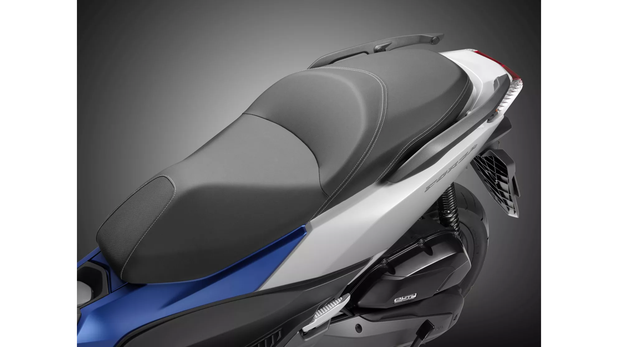 Honda Forza 125 - Image 22 Honda Forza 125 - Image 22