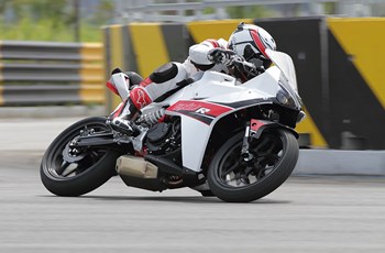 Hyosung GD 250R 2016 - Bild 2