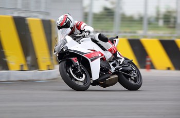 Hyosung GD 250R 2016 - Bild 3