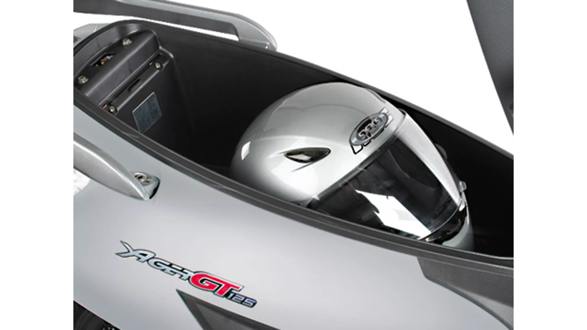 Kymco Yager GT 125 - Image 3 Kymco Yager GT 125 - Image 3