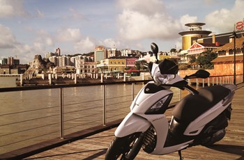 Kymco People GT 125i 2016 - Bild 11