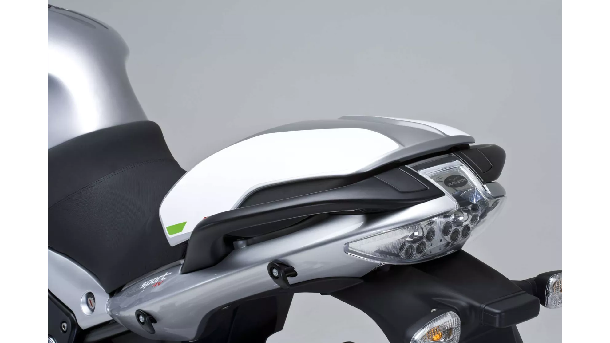 Moto Guzzi 1200 Sport - Image 1 Moto Guzzi 1200 Sport - Image 1