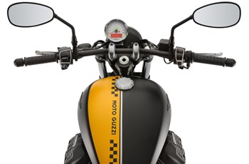 Moto Guzzi V9 Bobber 2016 - Bild 5 Moto Guzzi V9 Bobber 2016 - Bild 5