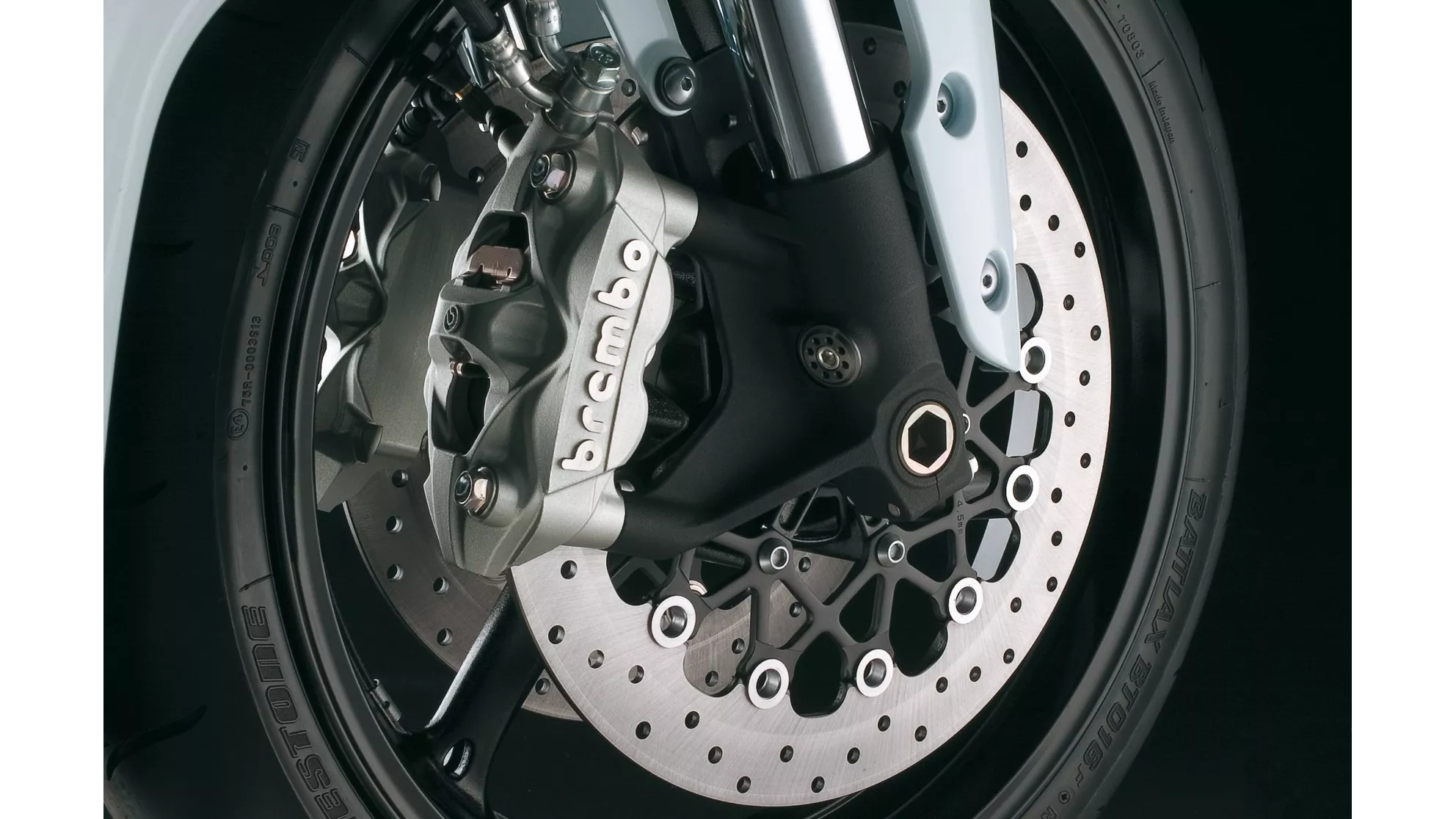 Suzuki GSX-R 750 - Image 7 Suzuki GSX-R 750 - Image 7