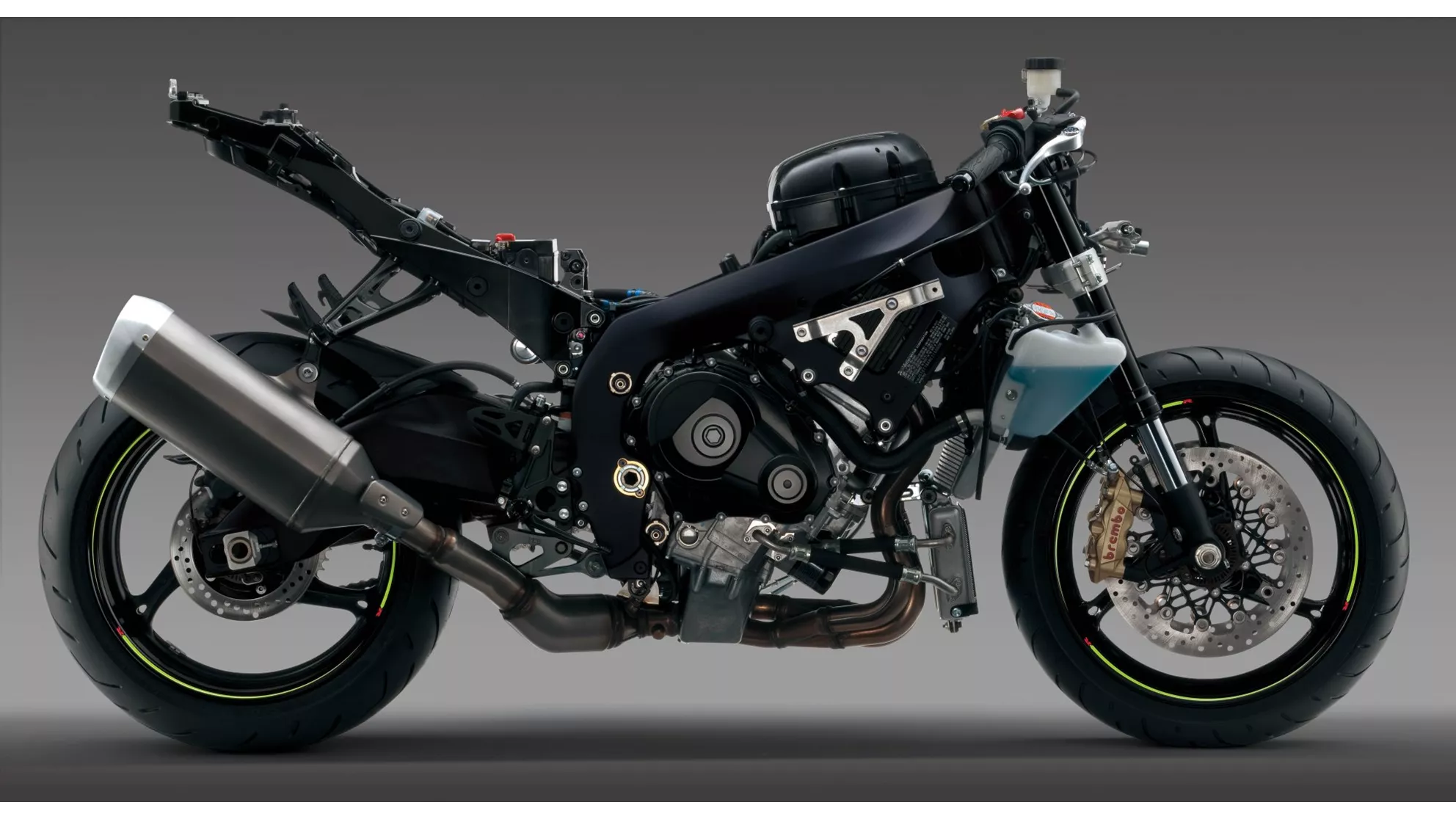 Suzuki GSX-R 1000 - Image 12 Suzuki GSX-R 1000 - Image 12