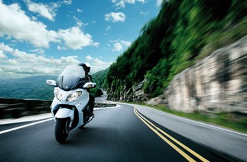 Suzuki Burgman 650 Executive 2016 - Bild 2