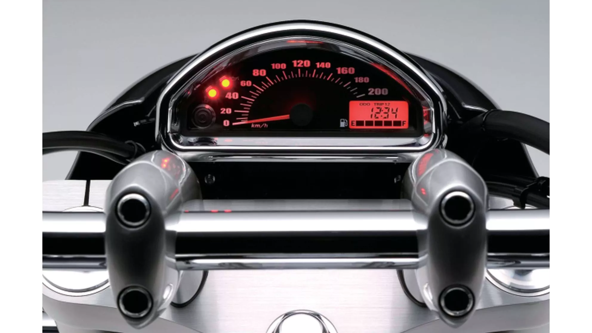 Suzuki Intruder M800 - Image 10 Suzuki Intruder M800 - Image 10