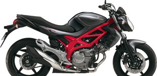 Suzuki GSR 600 2012 vs Suzuki SFV 650 Gladius 2016