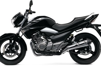 Suzuki GW250 Inazuma 2016 - Bild 10