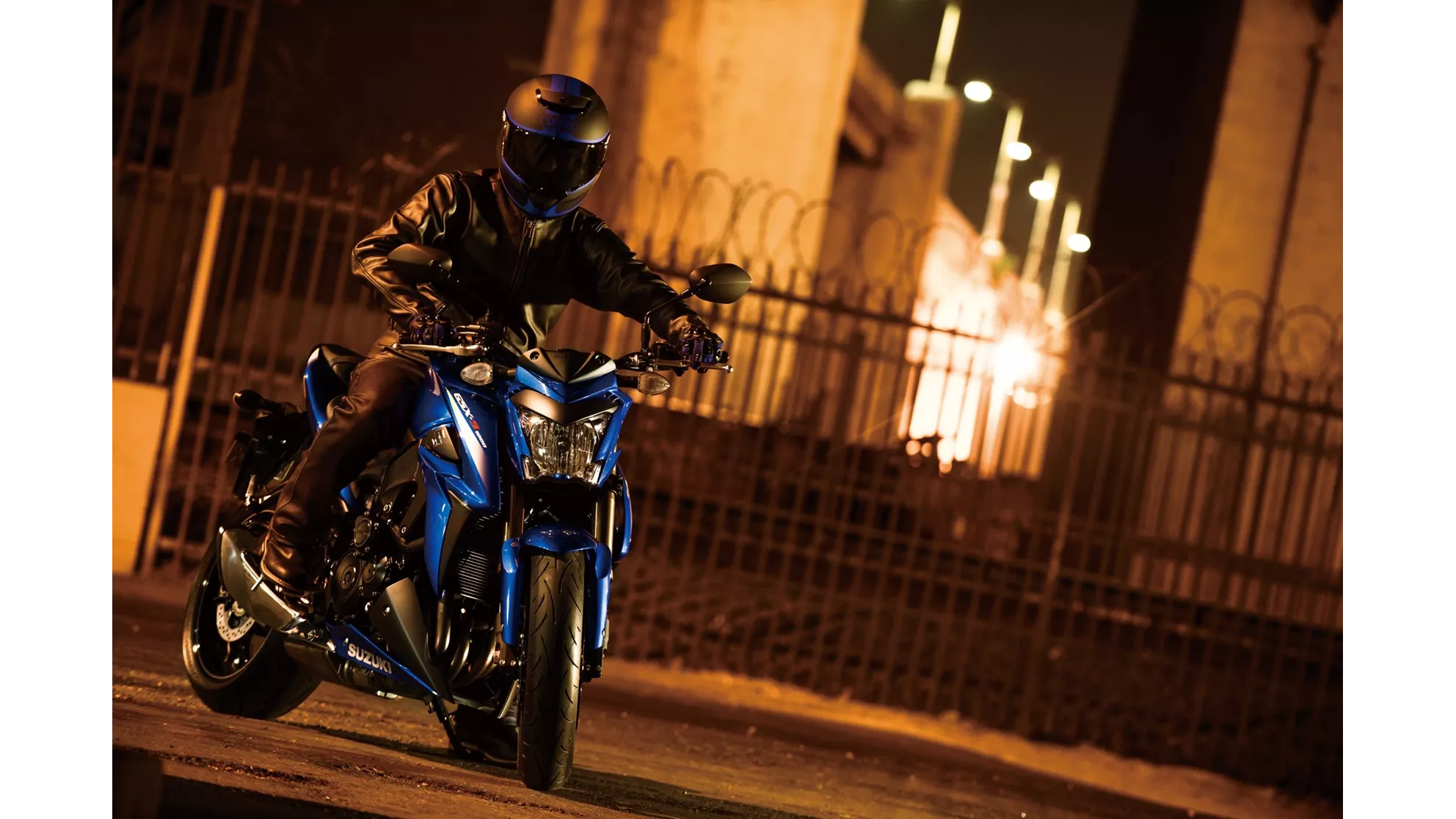 Suzuki GSX-S1000 - Image 8 Suzuki GSX-S1000 - Image 8