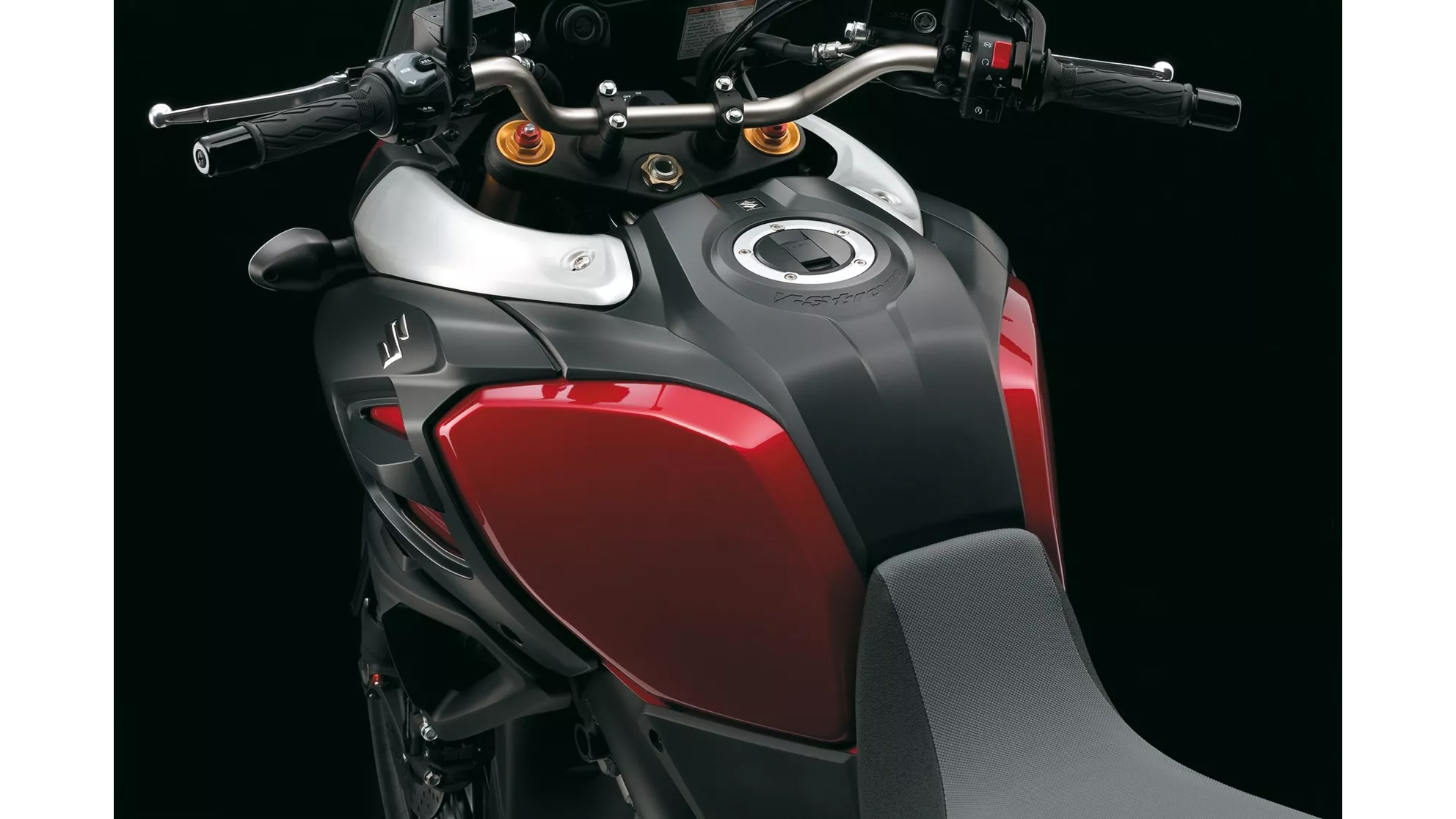Suzuki V-Strom 1000 - Image 3 Suzuki V-Strom 1000 - Image 3