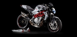 MV Agusta Brutale 1090 2014 vs MV Agusta Brutale 1090 RR 2016