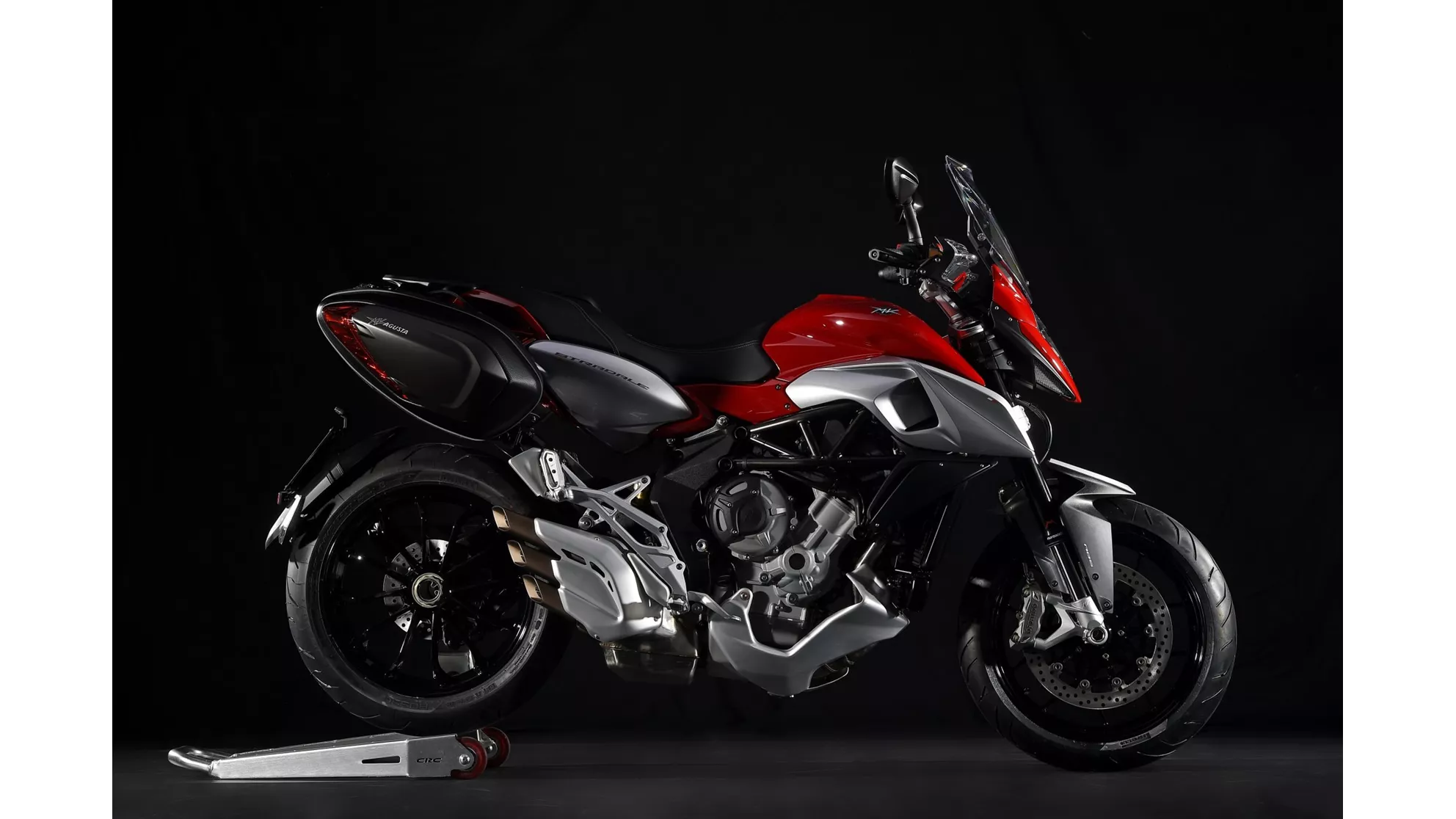 MV Agusta Stradale 800 - Image 3 MV Agusta Stradale 800 - Image 3