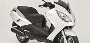 Peugeot Satelis 2  125 2016 vs Peugeot Satelis 125 2008