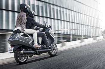 Peugeot Satelis 2 400 2016 - Bild 3