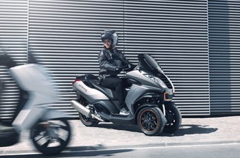 Peugeot Metropolis 400i RS 2016 - Bild 2 Peugeot Metropolis 400i RS 2016 - Bild 2