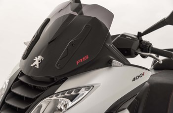 Peugeot Metropolis 400i RS 2016 - Bild 17 Peugeot Metropolis 400i RS 2016 - Bild 17