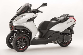 Peugeot Metropolis 400i RS 2016 - Bild 20 Peugeot Metropolis 400i RS 2016 - Bild 20