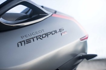Peugeot Metropolis 400i RS 2016 - Bild 23 Peugeot Metropolis 400i RS 2016 - Bild 23
