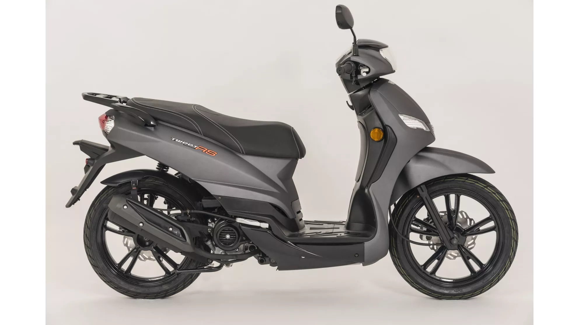 Peugeot Tweet 150 RS - Image 10 Peugeot Tweet 150 RS - Image 10