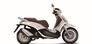 Piaggio Beverly 300 i.e. 2016 vs Yamaha XMAX 400 2013