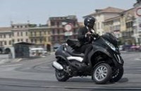 Piaggio MP3 Touring 300 LT 2016 - Bild 11 Piaggio MP3 Touring 300 LT 2016 - Bild 11
