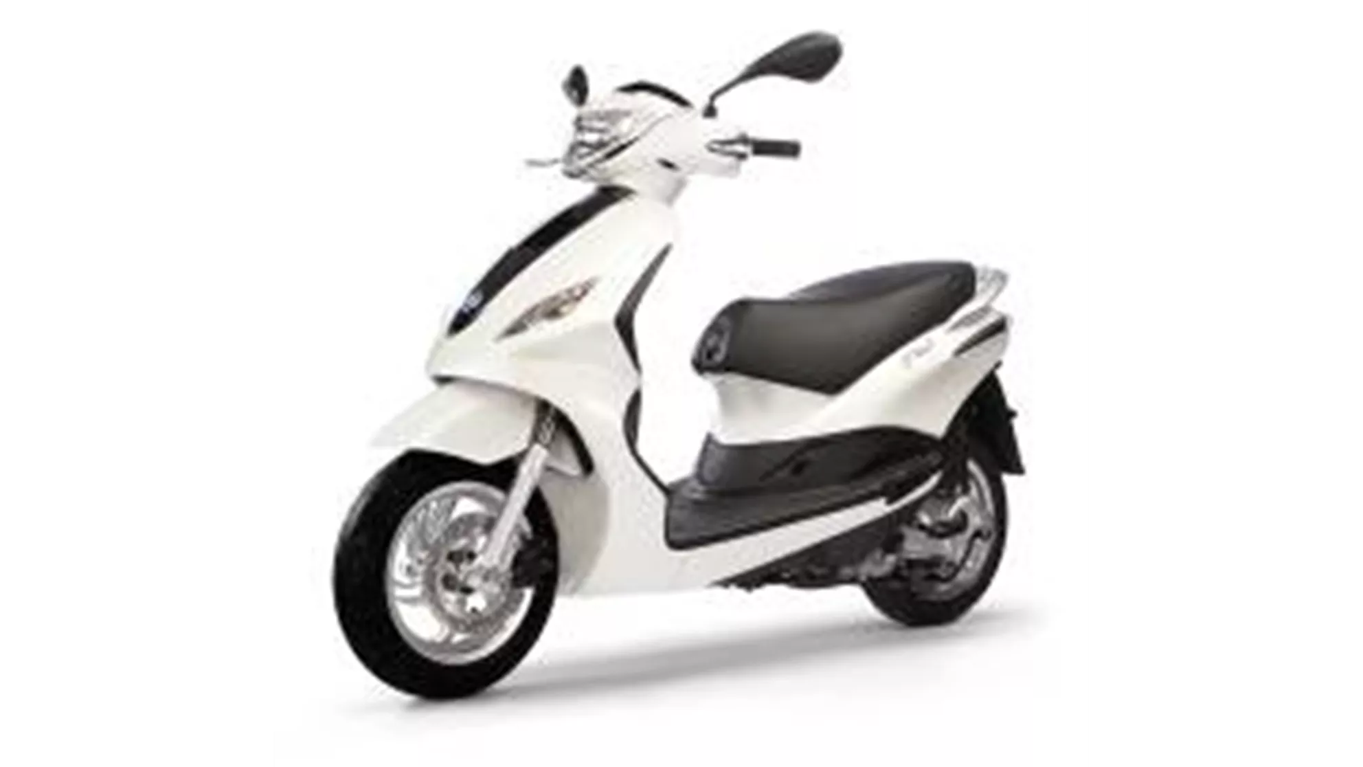 Piaggio New Fly 50 4T - Image 1 Piaggio New Fly 50 4T - Image 1