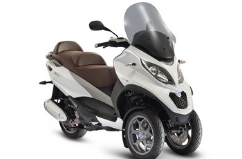 Piaggio MP3 300 ie Business 2016 - Bild 4