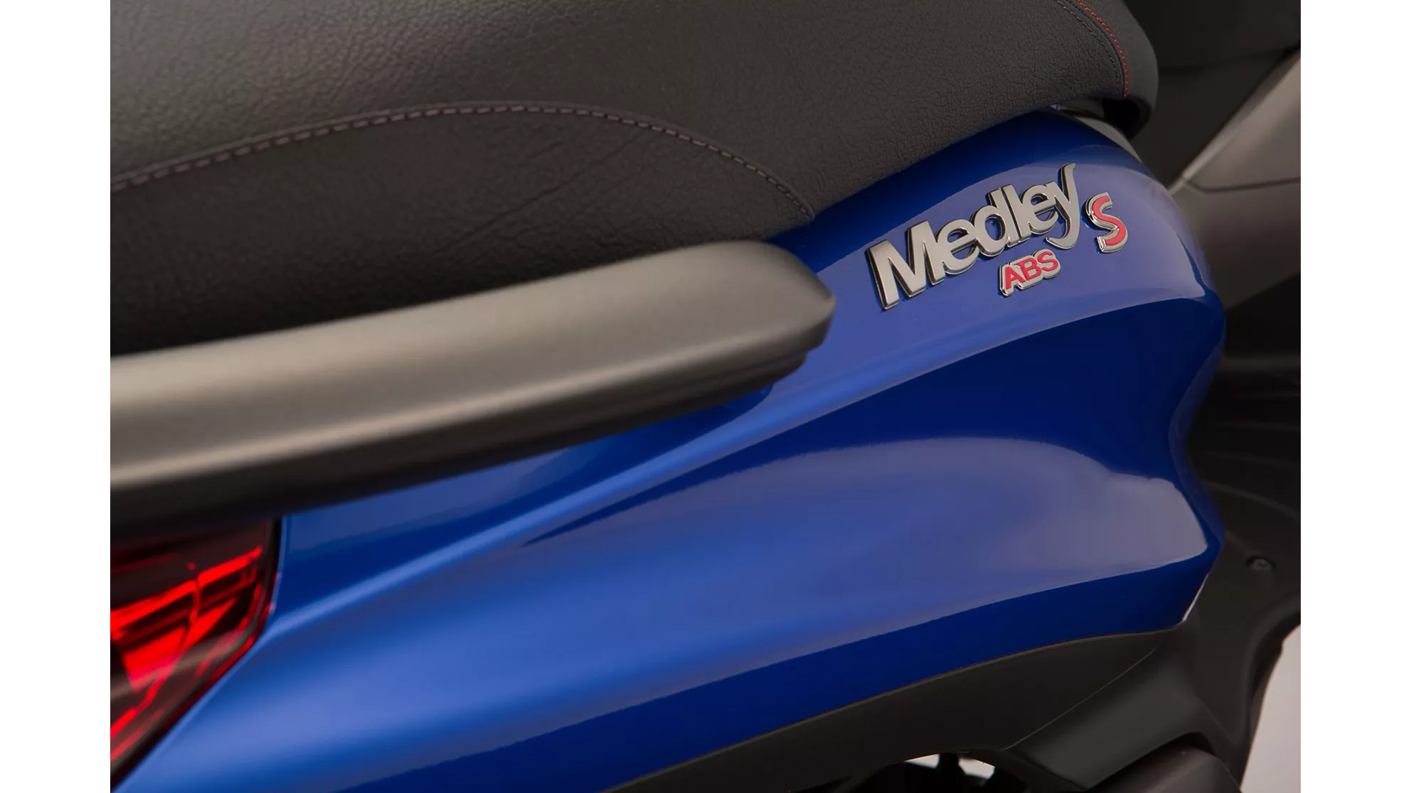 Piaggio Medley 150 - Image 5 Piaggio Medley 150 - Image 5