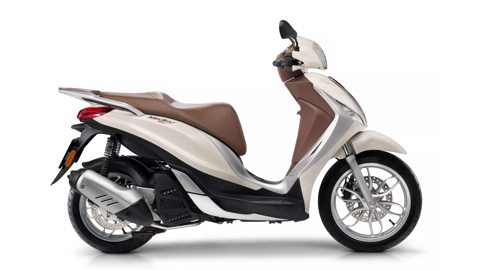 Piaggio Medley 150 - Image 14 Piaggio Medley 150 - Image 14