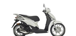 Piaggio New Liberty 50 4T 2016 vs Piaggio Zip 50 2T 2018
